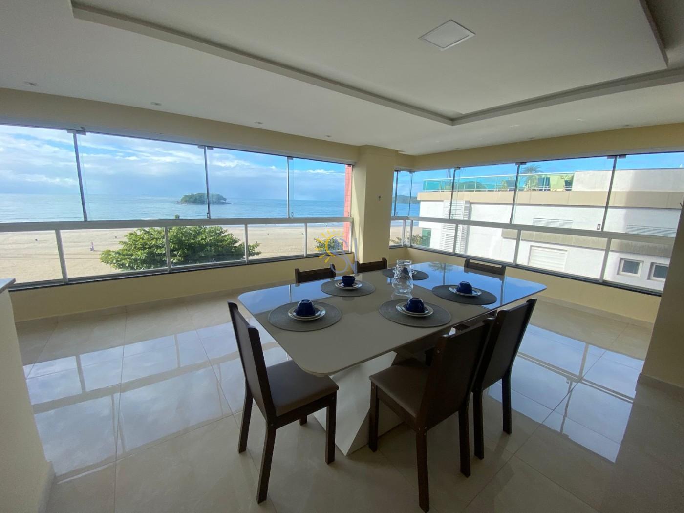 Apartamento, 3 quartos, 213 m² - Foto 1