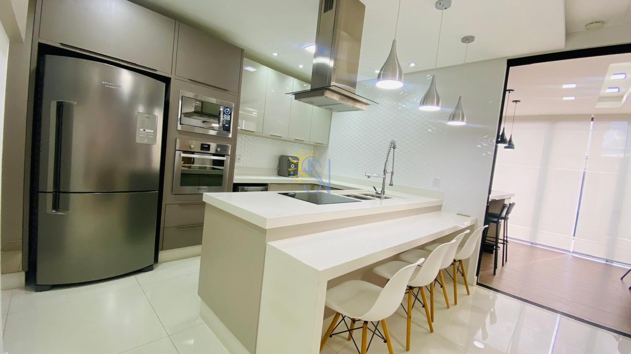 Sobrado, 3 quartos, 280 m² - Foto 1