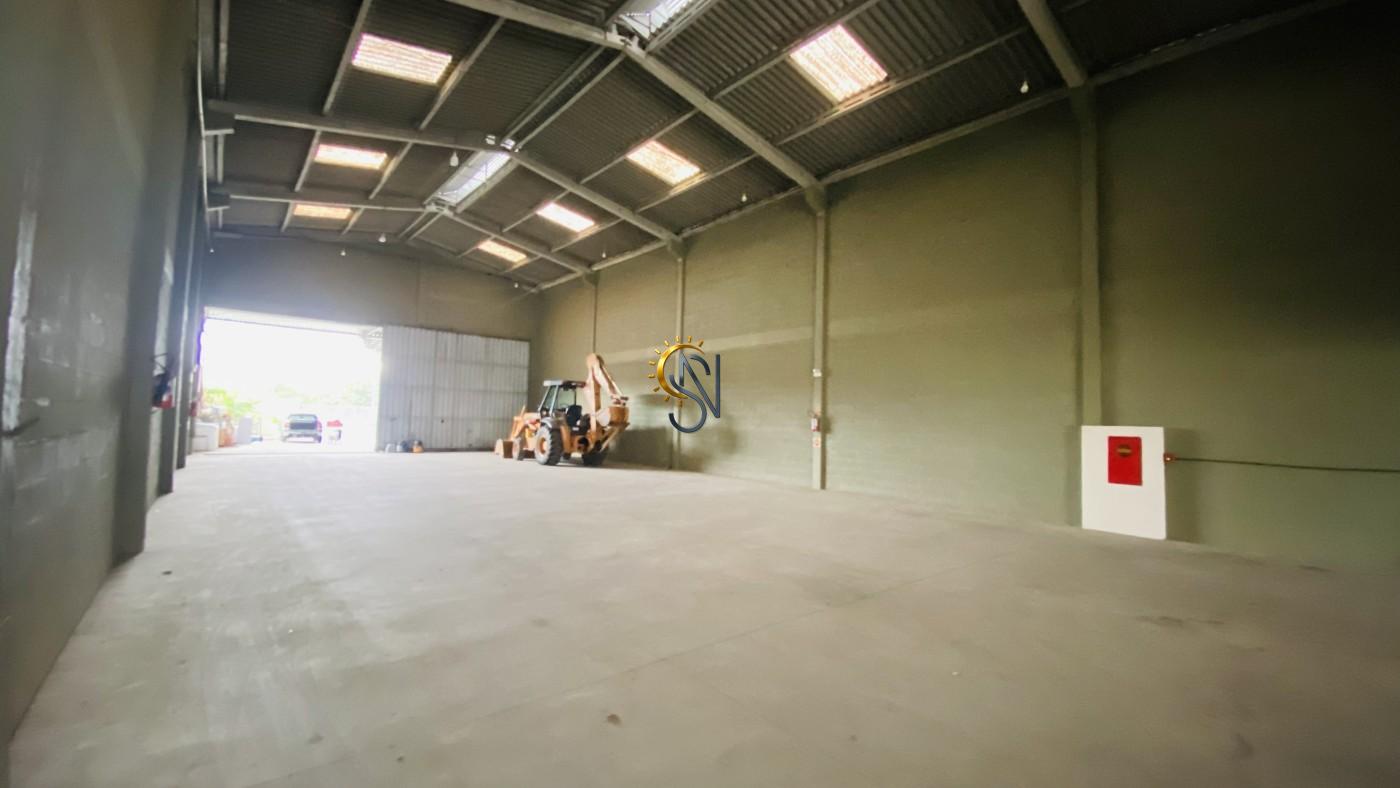 Depósito-Galpão, 600 m² - Foto 1