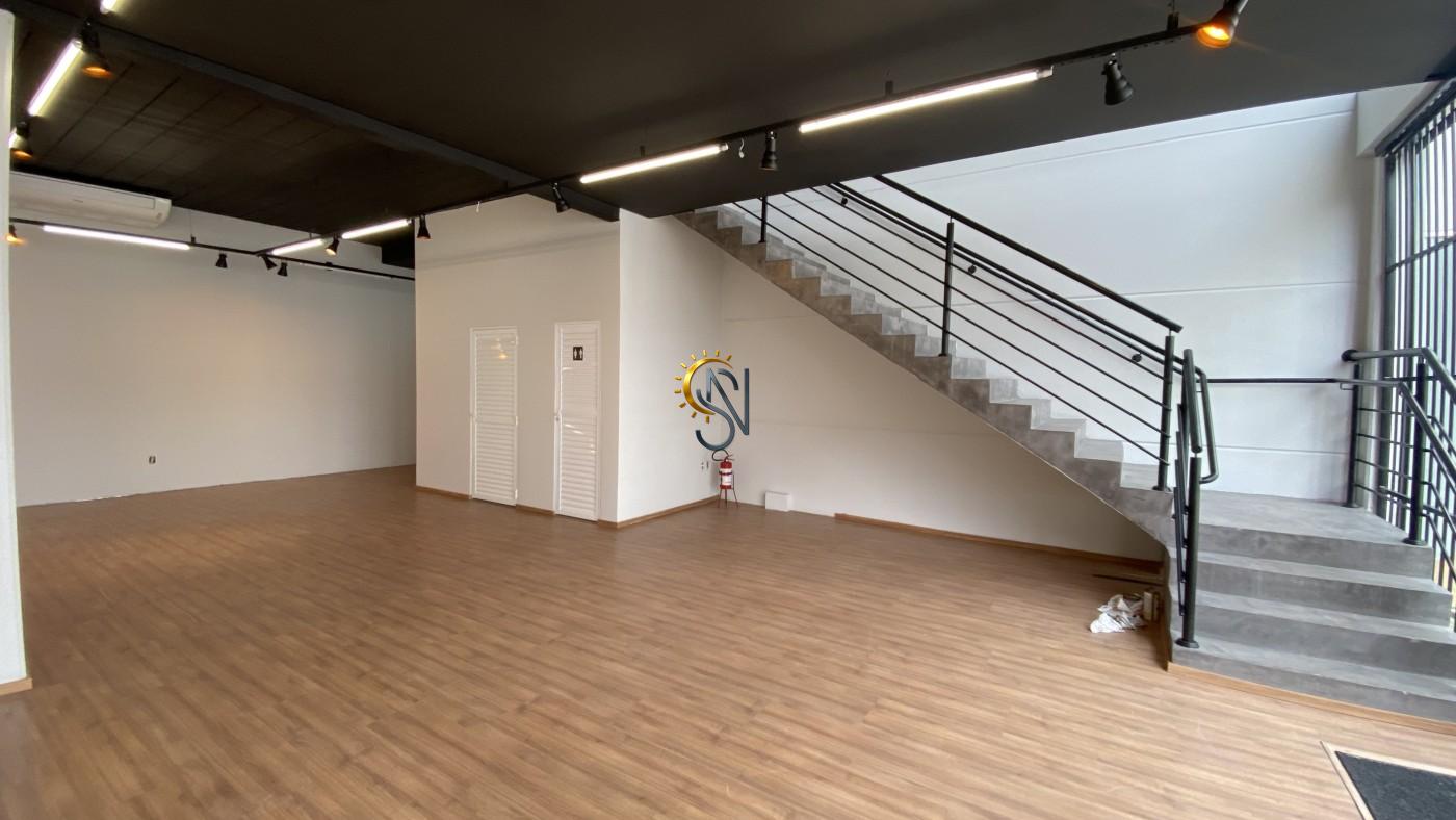 Sala-Conjunto, 400 m² - Foto 1